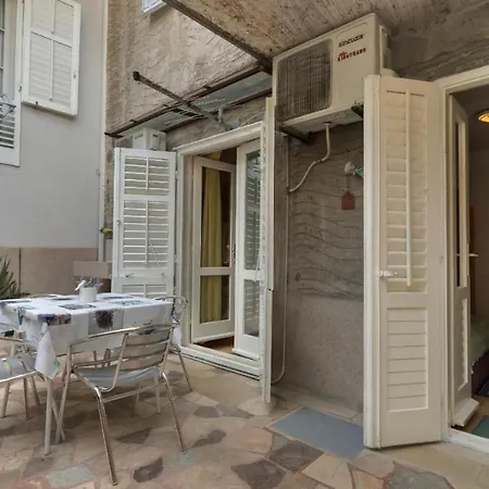 Sun And Sea 3-2 Makarska