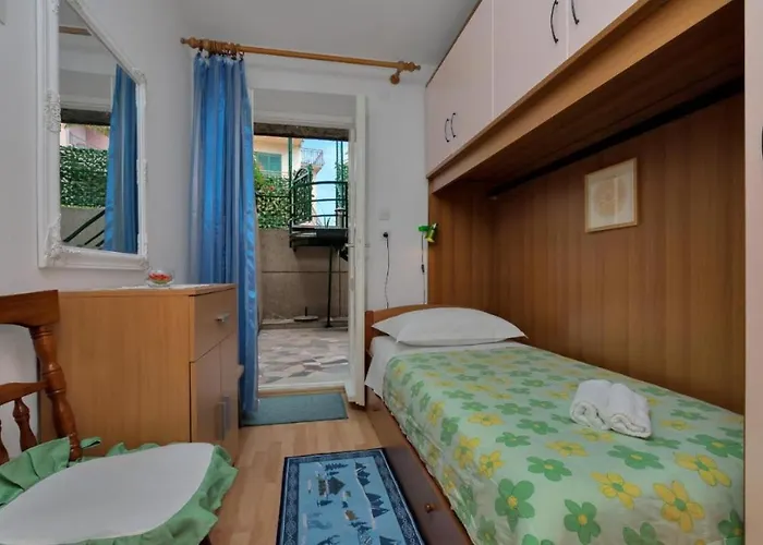 Sun And Sea 3-2 Apartman Makarska